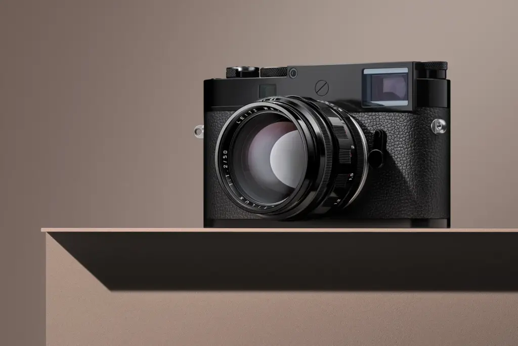 Leica M11 Glossy Black Paint Finish Leica M11 Glossy Black Paint Finish