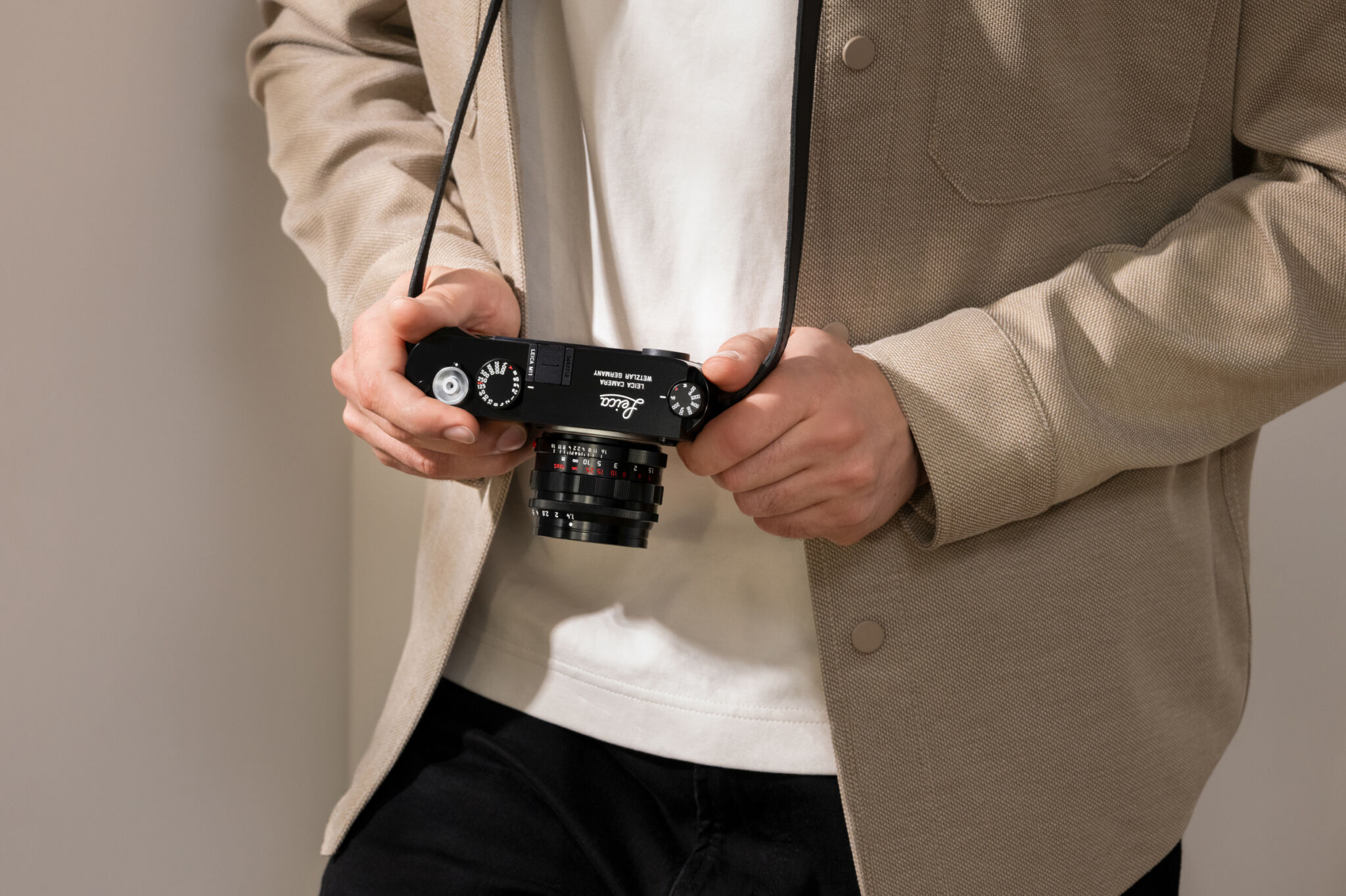 Leica Summilux M 50mm F 1 4 Glossy Black Paint Finish Lens Leica Summilux M 50mm F 1 4 Glossy Black Paint Finish Lens