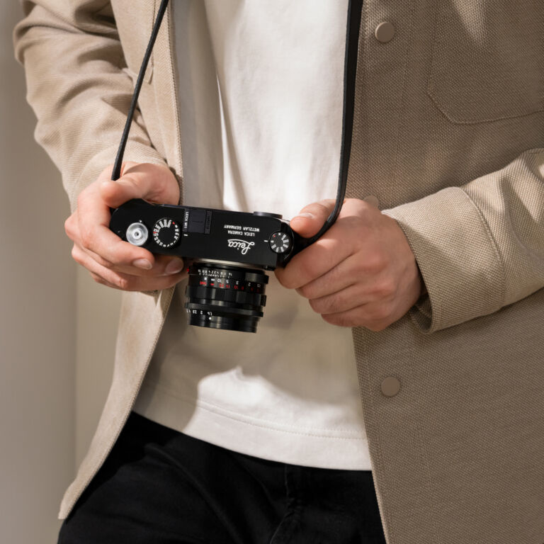Leica Summilux M 50mm F 1 4 Glossy Black Paint Finish Lens