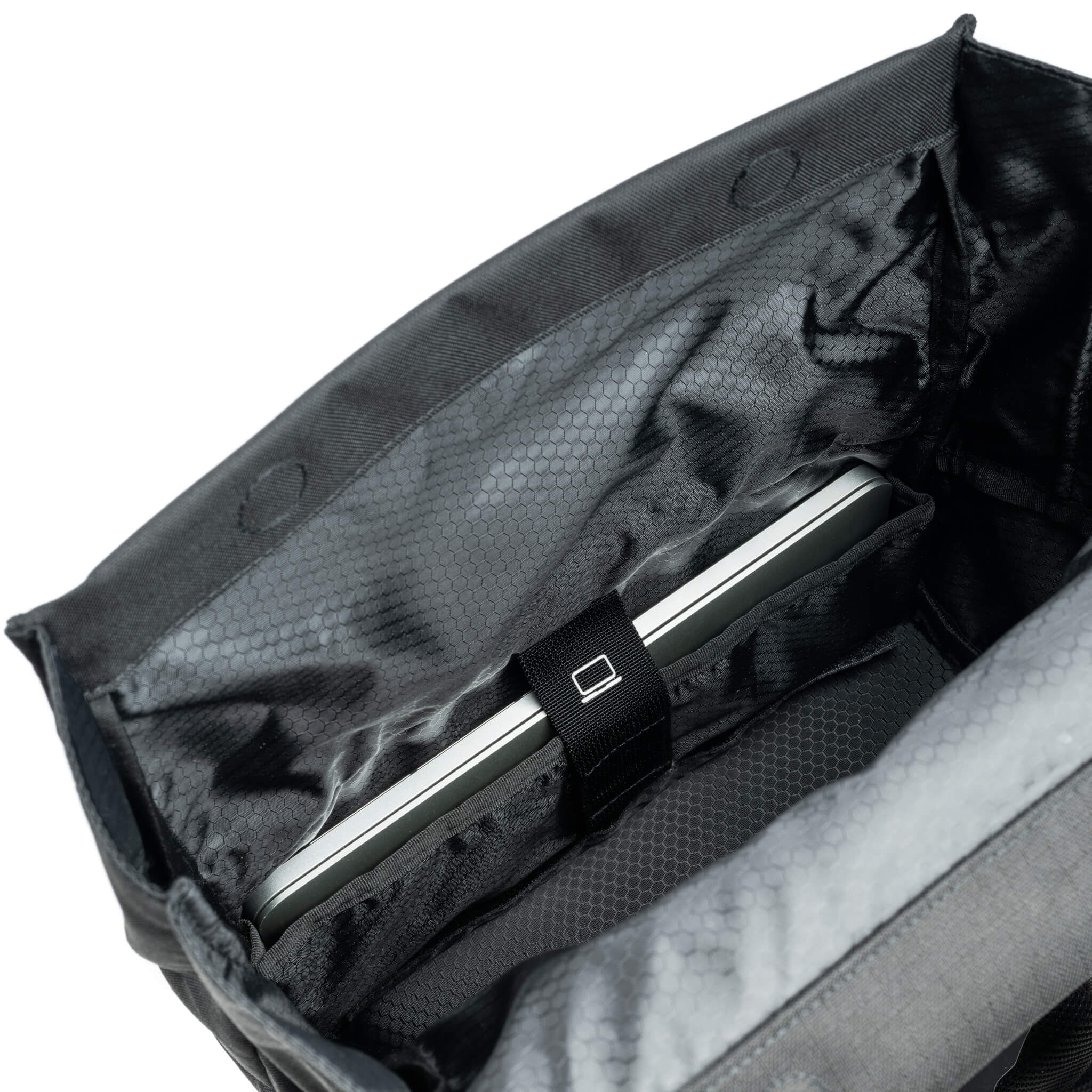 Focuspoint Rolltop 30l Asphalt Black Backpack