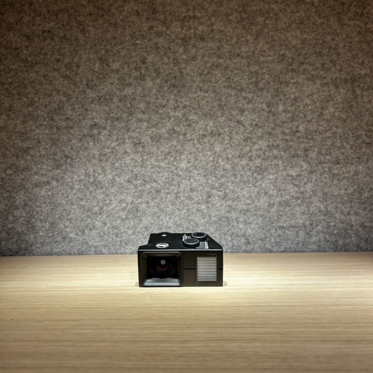 Leica Universal Wide Angle Viewfinder M Leica Universal Wide Angle Viewfinder M