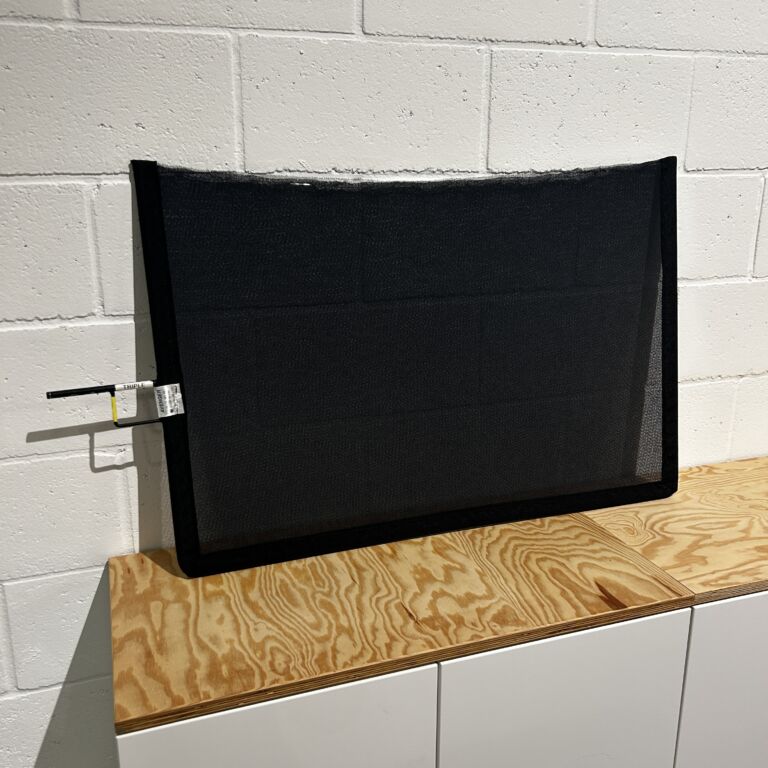 Triple Scrim Black 24x36 60x90cm Second Hand