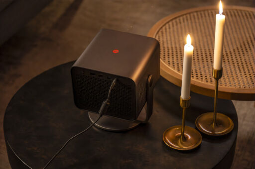 Leica Cine Compact 1 Mini Projector Leica Cine Compact 1 Mini Projector
