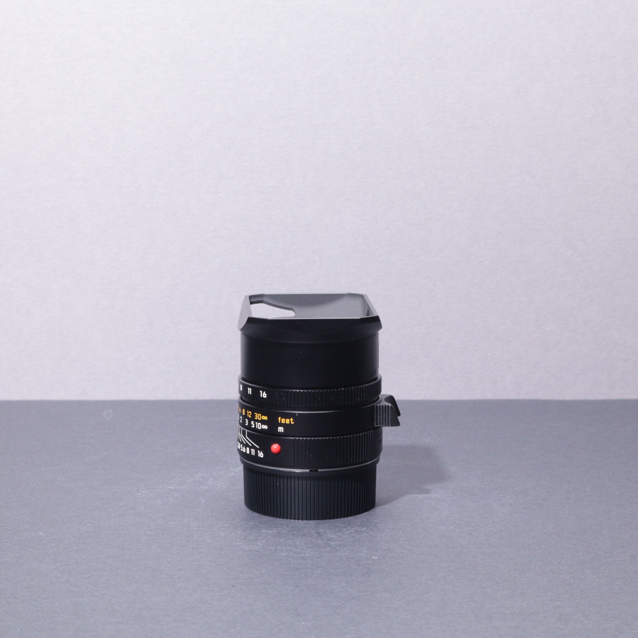 Summicron M 35mm F 2 Asph Black Lens V6 Demo Unit